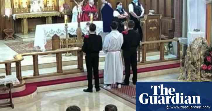Police break up Good Friday church service in London – video