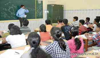 Patna: Students, coaching institute directors stage protests; oppose closure of educational institutions amid COVID-19 - Free Press Journal