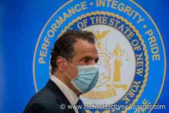 Paychecks for 39,000 state workers await a final budget
