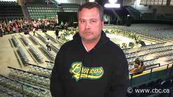 Thomas family to return to scene of Humboldt Broncos bus crash site to mark precise time of crash