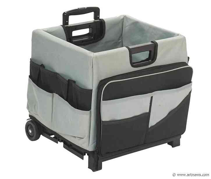 Easily Transport Tools and Supplies With the Best Roller Crates for Artists
