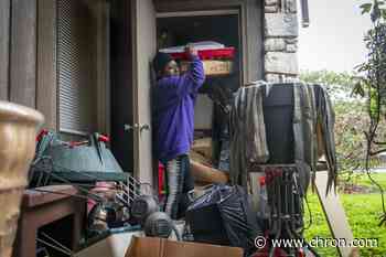 Residents of Fertitta-owned apartments kicked out after freeze devastates building