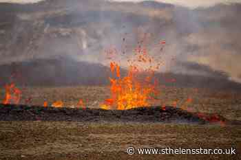 Hikers evacuated as new fissure opens up at Icelandic volcano - St Helens Star