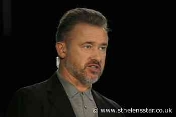 Stephen Hendry overcomes Jimmy White in World Championship qualifying - St Helens Star