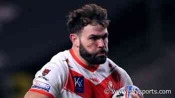 Alex Walmsley: St Helens prop signs long-term contract extension with club - Sky Sports