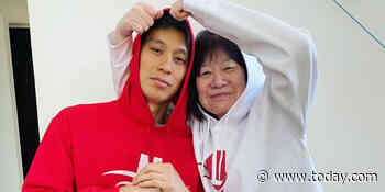 Jeremy Lin recalls his mom's sacrifice so he could pursue his basketball dream