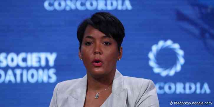 Atlanta's mayor signs executive order with goal to 'mitigate' Georgia's new restrictive voting law