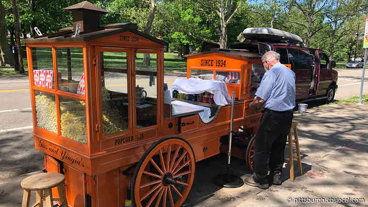 Gus And YiaYia’s Iceball Cart Returns To North Side