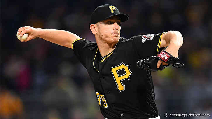 Reds Keep Rolling In Sweep Of Pirates