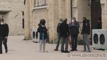 Vaccini, sopralluogo alla Mole, pronti i poli di Fermo e Macerata - VIDEO - Redazione ETV Marche