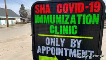 Top doctor predicts all Sask. people 18 and over could get 1st COVID vaccine dose by mid-May