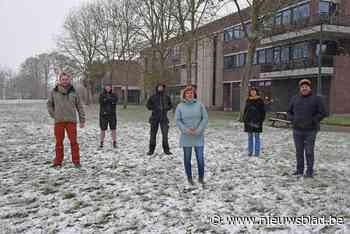 Belgica komt naar buiten en slaat tenten op aan internaat - Het Nieuwsblad