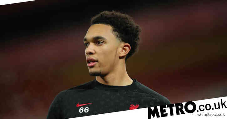 Ashley Cole gives tactical advice to Liverpool star Trent Alexander-Arnold after Real Madrid howler