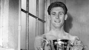 Ex-Preston winger Holden dies at 90