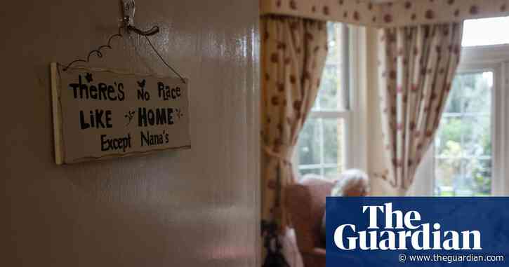Families question isolation rule for visits out of English care homes