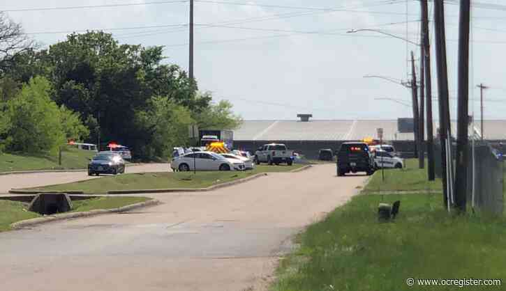 At least 1 dead, four wounded in Bryan, Texas shooting