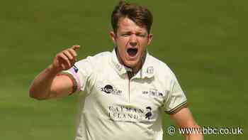County Championship: Rain checks Gloucestershire momentum against Surrey