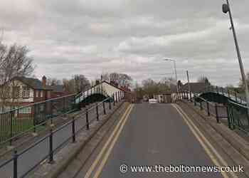 Dog walker 'stabbed by teen' in Astley - The Bolton News
