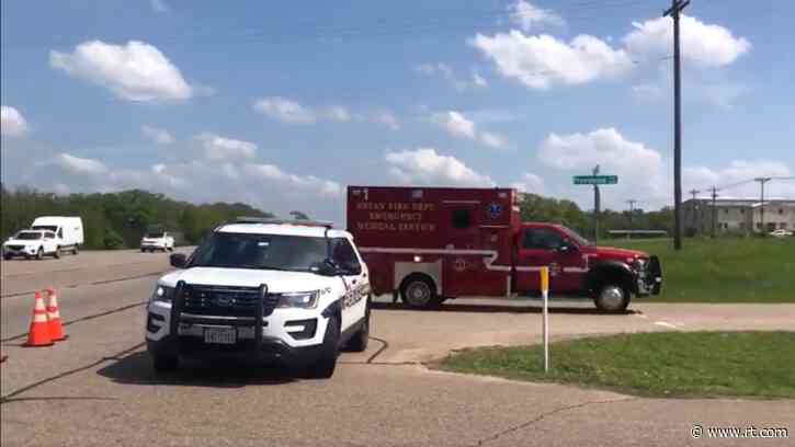 1 killed, 5 injured in Texas store shooting