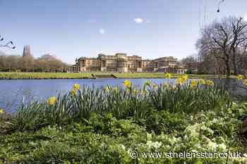Huge public interest in Buckingham Palace garden tour tickets - St Helens Star
