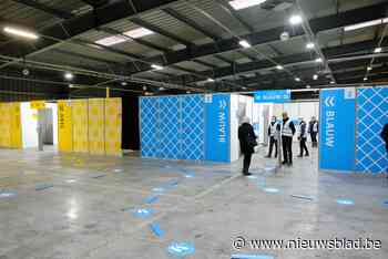 Vervoer op maat en gratis pendelbussen naar het vaccinatiecentrum