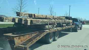 Driver hauling 'insecure load' found to have two license suspensions: OPP