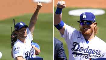 L.A. Dodgers Get Icy World Series Rings, More Than 100 Diamonds Each!!