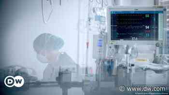 COVID: ICU bed shortage in Germany is imminent, doctors warn - DW (English)