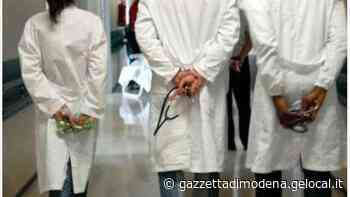 Modena. Verso la riduzione degli stipendi: protesta del personale sanitario al Policlinico - La Gazzetta di Modena