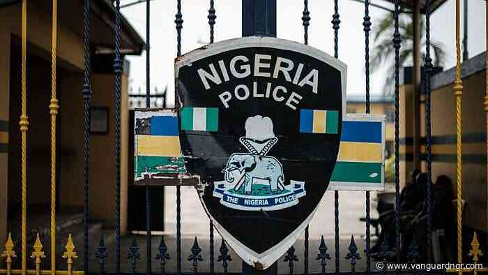 Hoodlums invade police station in Cross River cart away AK47