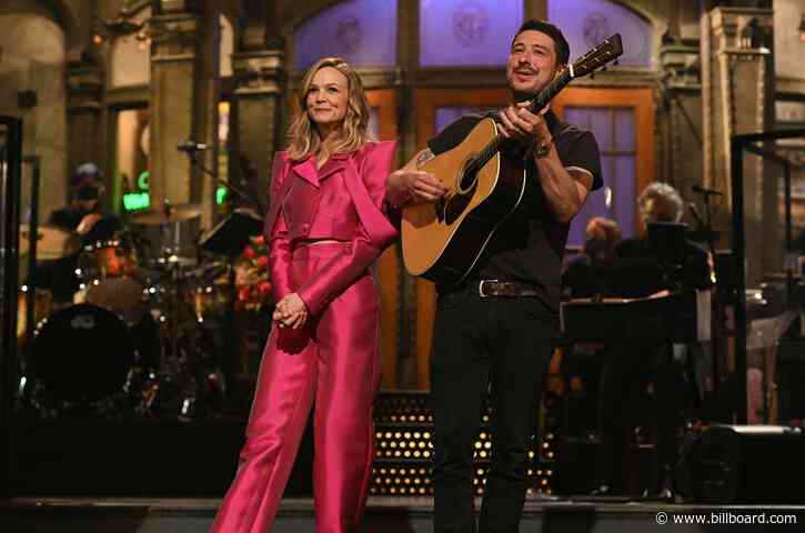 Marcus Mumford Crashes Carey Mulligan’s ‘Saturday Night Live’ Monologue: Watch