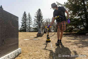 U of S team mapping unmarked graves at Saskatoon graveyard - CKOM News Talk Sports