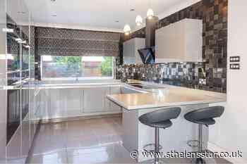 Inside a stunning 5 bedroomed house on sale for £450000 - St Helens Star