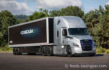 Daimler Trucks North America opens preorders for fully electric big rigs