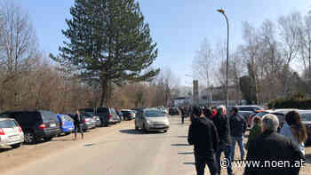 Corona-Ausreisetests - Kontrollen im Bezirk Neunkirchen führen zu Ansturm - noen.at - NÖN.at