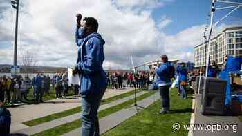 After four months negotiating, PeaceHealth Southwest Medical Center nurses union rally - OPB News