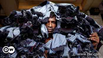 Cleaning denim's reputation, one pair of jeans at a time | DW | 12.04.2021 - Deutsche Welle
