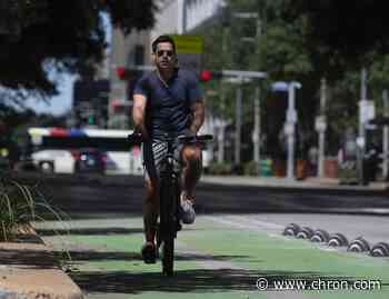 Help clean up Houston's bike lanes this Earth Day
