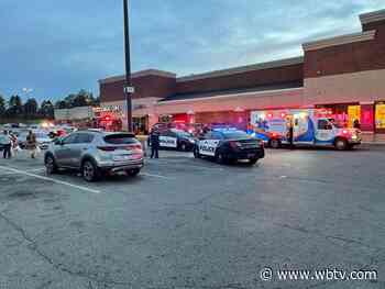 Man accidentally shot himself inside Food Lion store - WBTV
