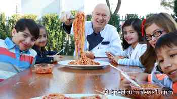 Bruno Serato to serve 2 millionth free meal - Spectrum News 1