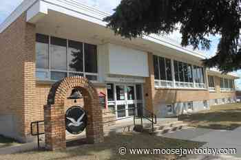 Saskatoon doctor’s letter urging closure of schools frustrates Moose Jaw education director - moosejawtoday.com