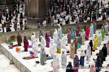 Muslims begin marking Ramadan with socially distanced prayers - Barrhead News