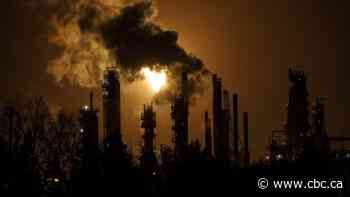 Canada's greenhouse gas emissions increased slightly in first year of carbon tax: report