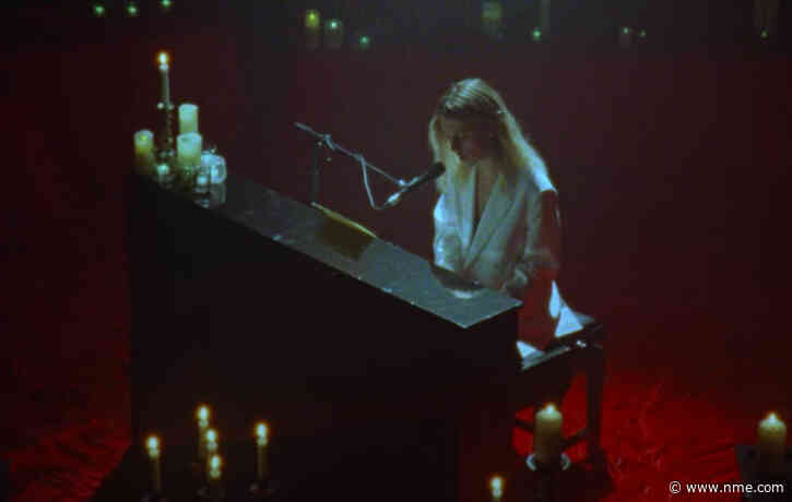 Watch Wolf Alice’s magical live performance of ‘The Last Man On Earth’