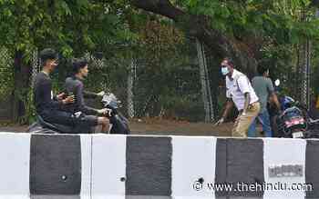 Coronavirus | 500 to 700 COVID-19 norms violation cases booked daily in Chennai, say police - The Hindu