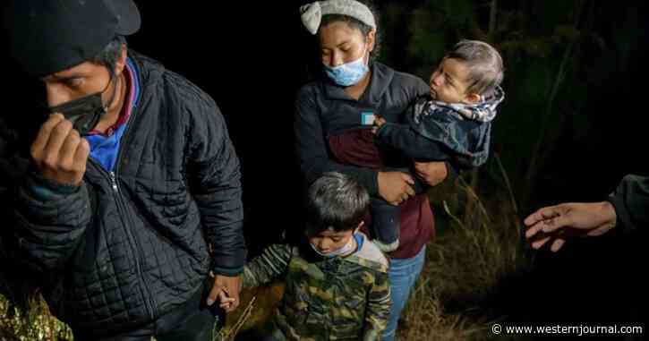 Poll: Battleground Voters Are Blaming Democrats for Border Crisis