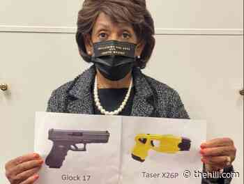 Maxine Waters: 'Hard to believe' officer meant to use Taser on Daunte Wright