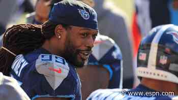 Browns sign Clowney to play opposite Garrett