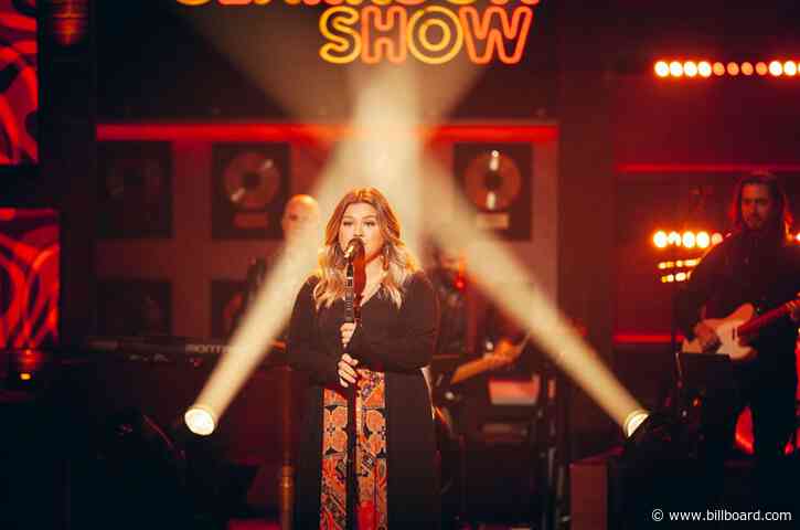 How Kelly Clarkson’s Wildly Popular ‘Kellyoke’ Covers Get Made