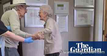 Couple's emotional reunion in Mansfield care home after months apart – video